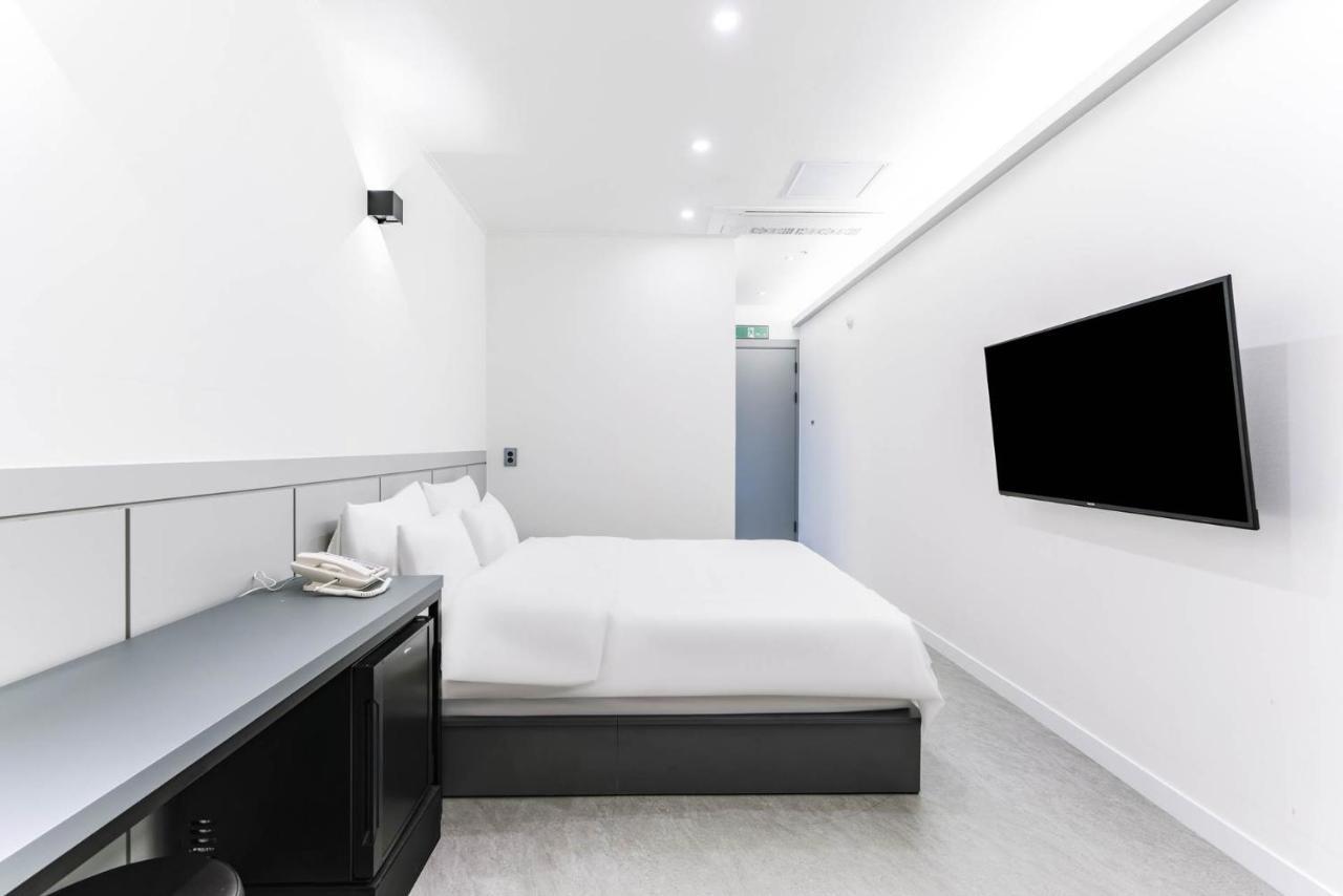 Pyeongtaek Godeok Rich Stay Hotel Zewnętrze zdjęcie