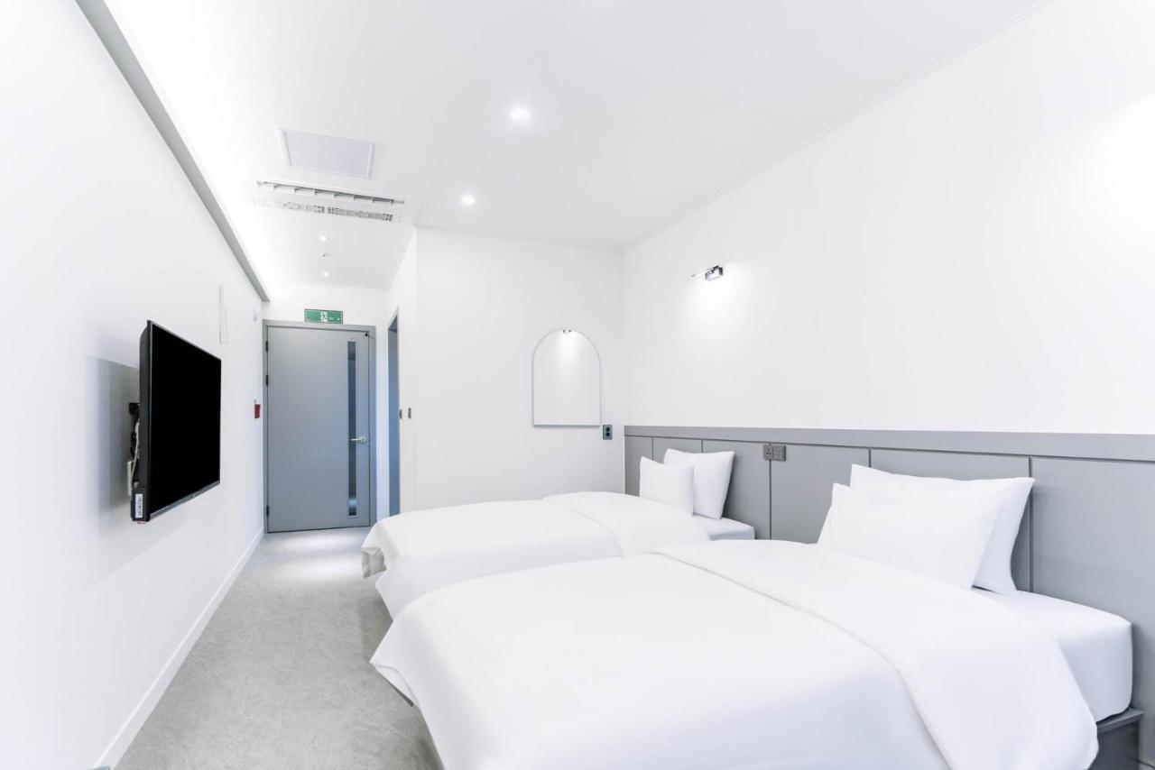 Pyeongtaek Godeok Rich Stay Hotel Zewnętrze zdjęcie