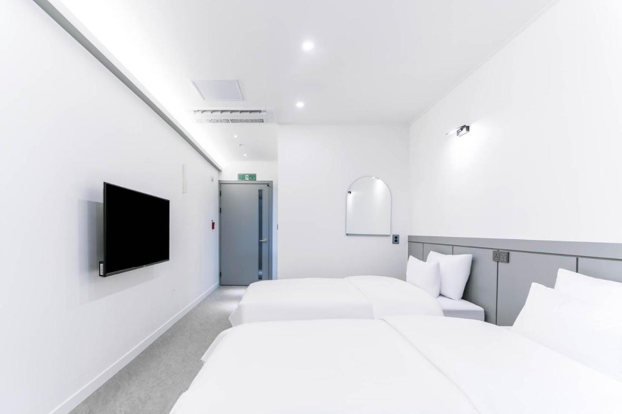 Pyeongtaek Godeok Rich Stay Hotel Zewnętrze zdjęcie