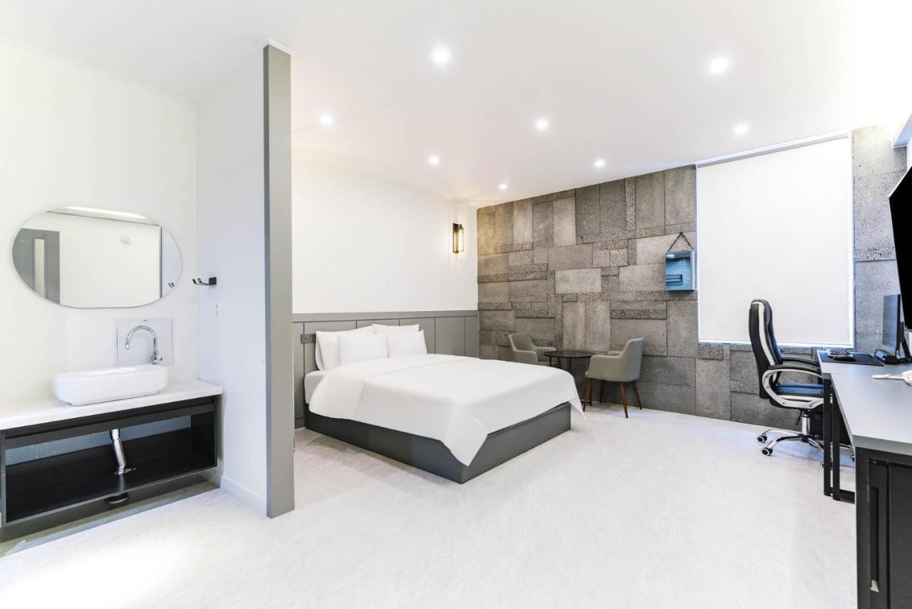 Pyeongtaek Godeok Rich Stay Hotel Zewnętrze zdjęcie