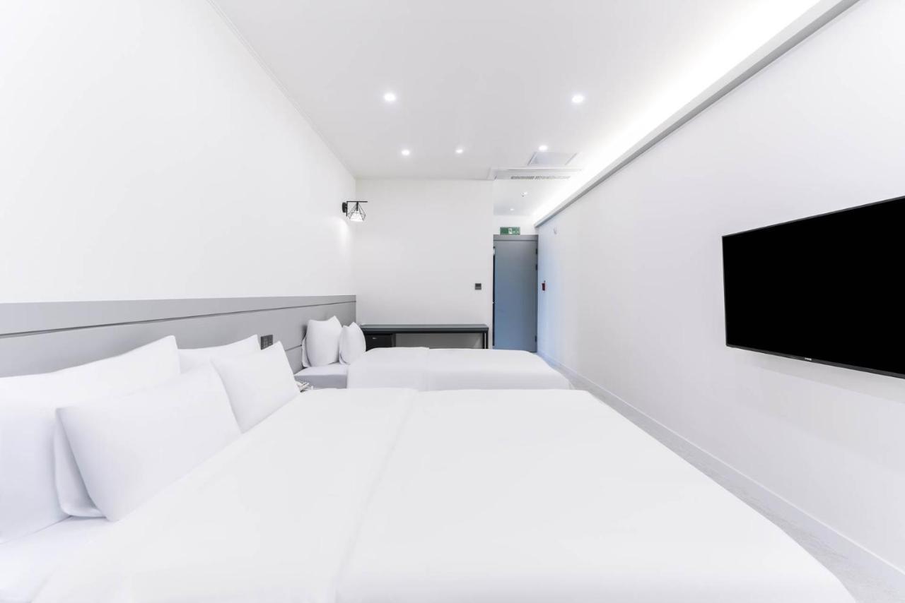 Pyeongtaek Godeok Rich Stay Hotel Zewnętrze zdjęcie