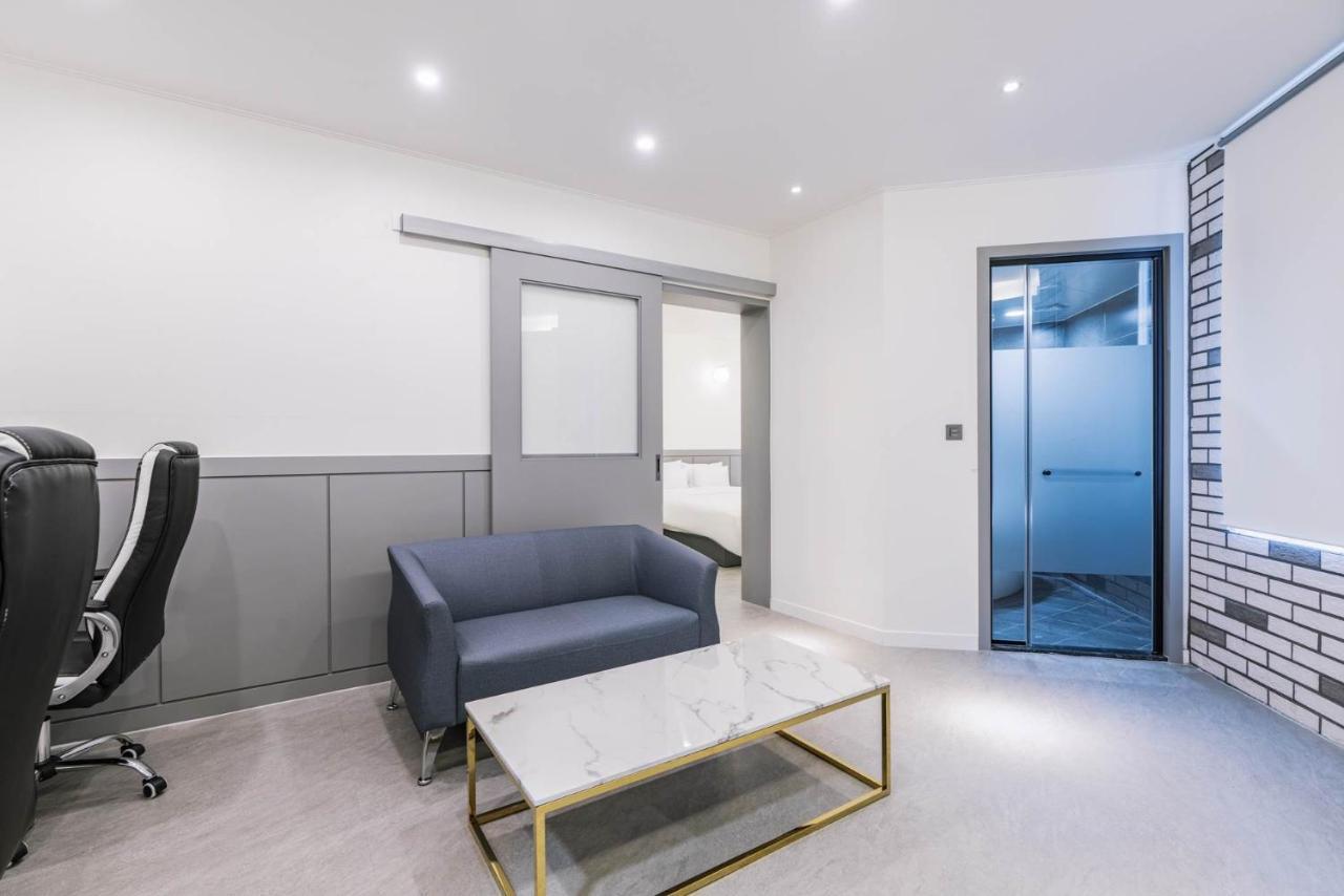 Pyeongtaek Godeok Rich Stay Hotel Zewnętrze zdjęcie